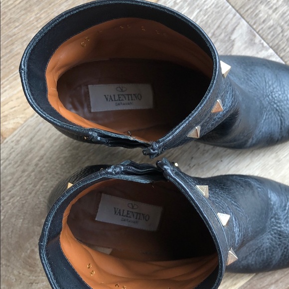 Black Valentino Rockstud Ankle Boots, size 35 - Picture 2 of 5